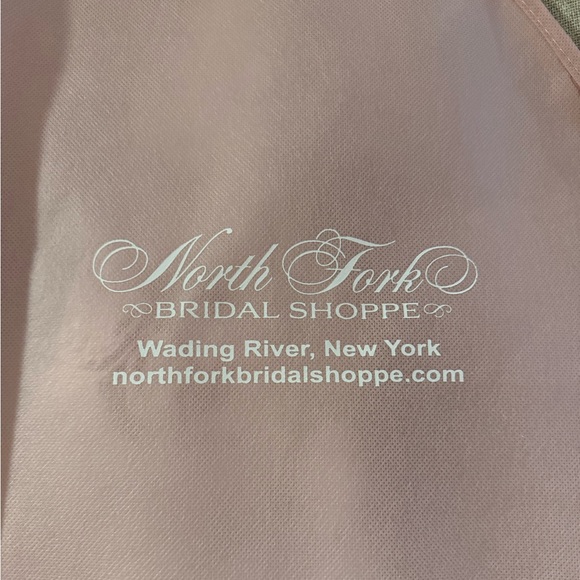 NWT Essense of Australia Wedding Dress - Picture 5 of 10